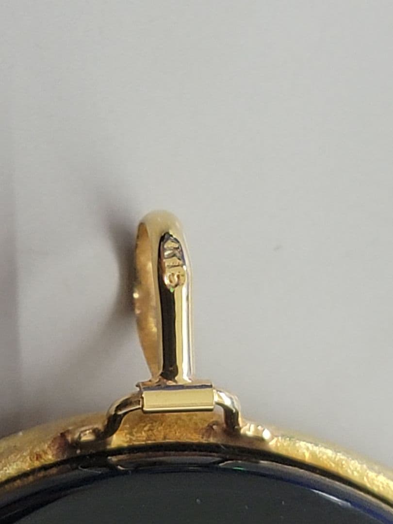 F.W. サイン入り 作家物 ストーン カメオ 瑪瑙 K18刻印あり