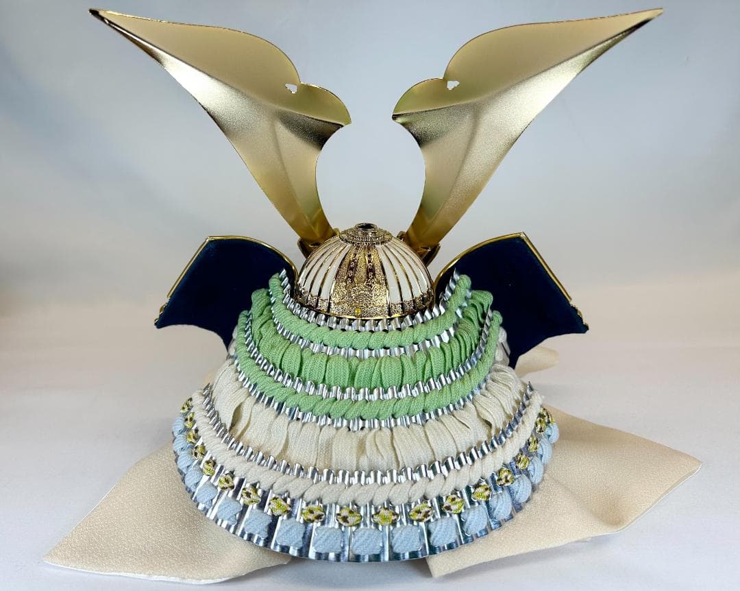 五月人形 兜 S802 金彩レッド 屏風 309 飾り台 32 白木 兜セット