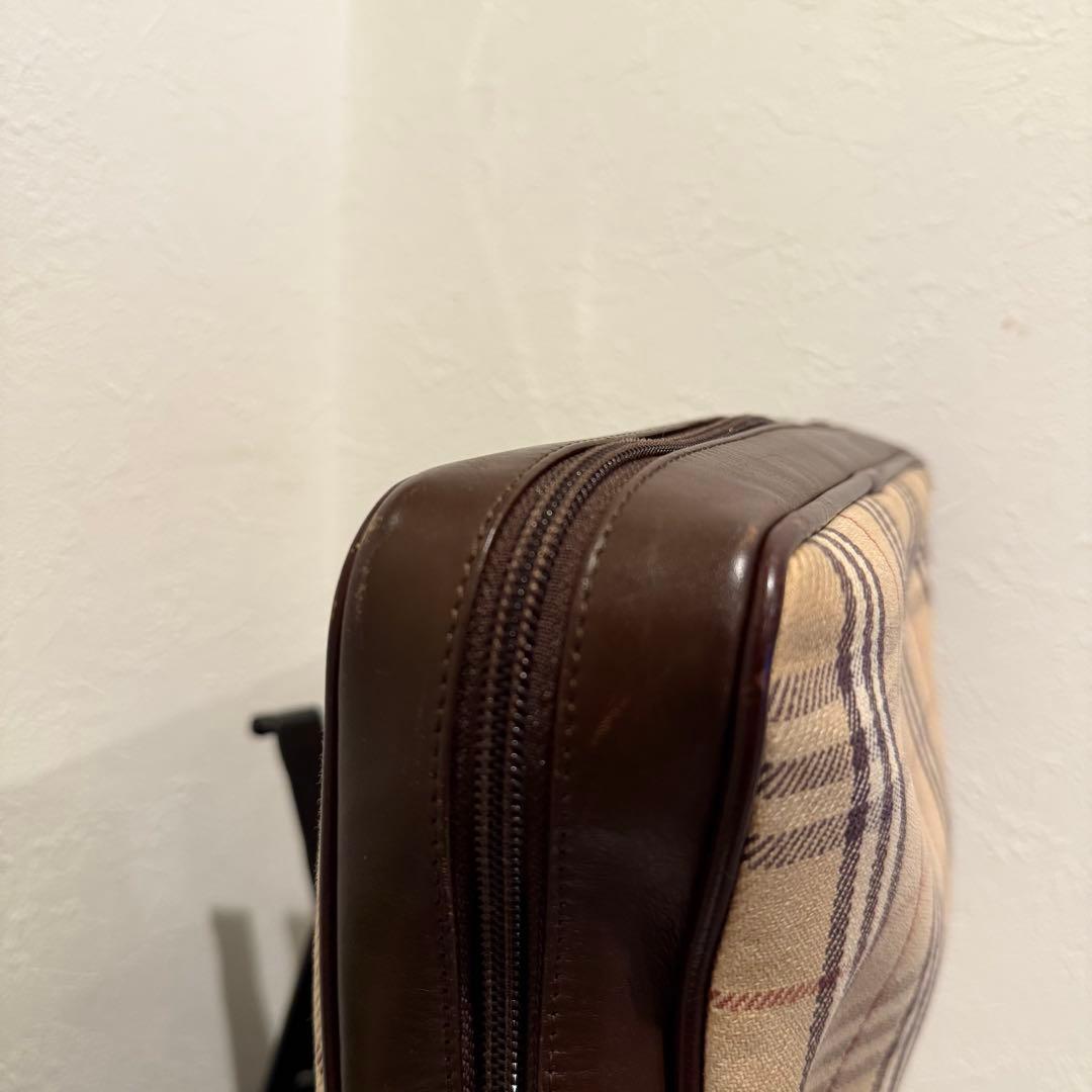 人気‼️バーバリー ノバチェック柄 ショルダーバッグ レザー 牛革 高品質 美品✨