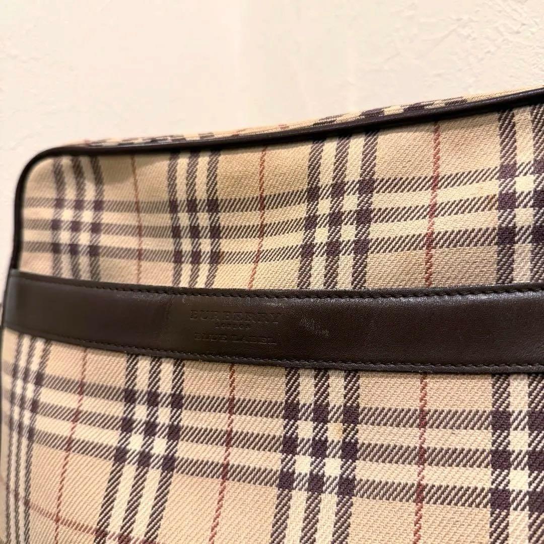 人気‼️バーバリー ノバチェック柄 ショルダーバッグ レザー 牛革 高品質 美品✨