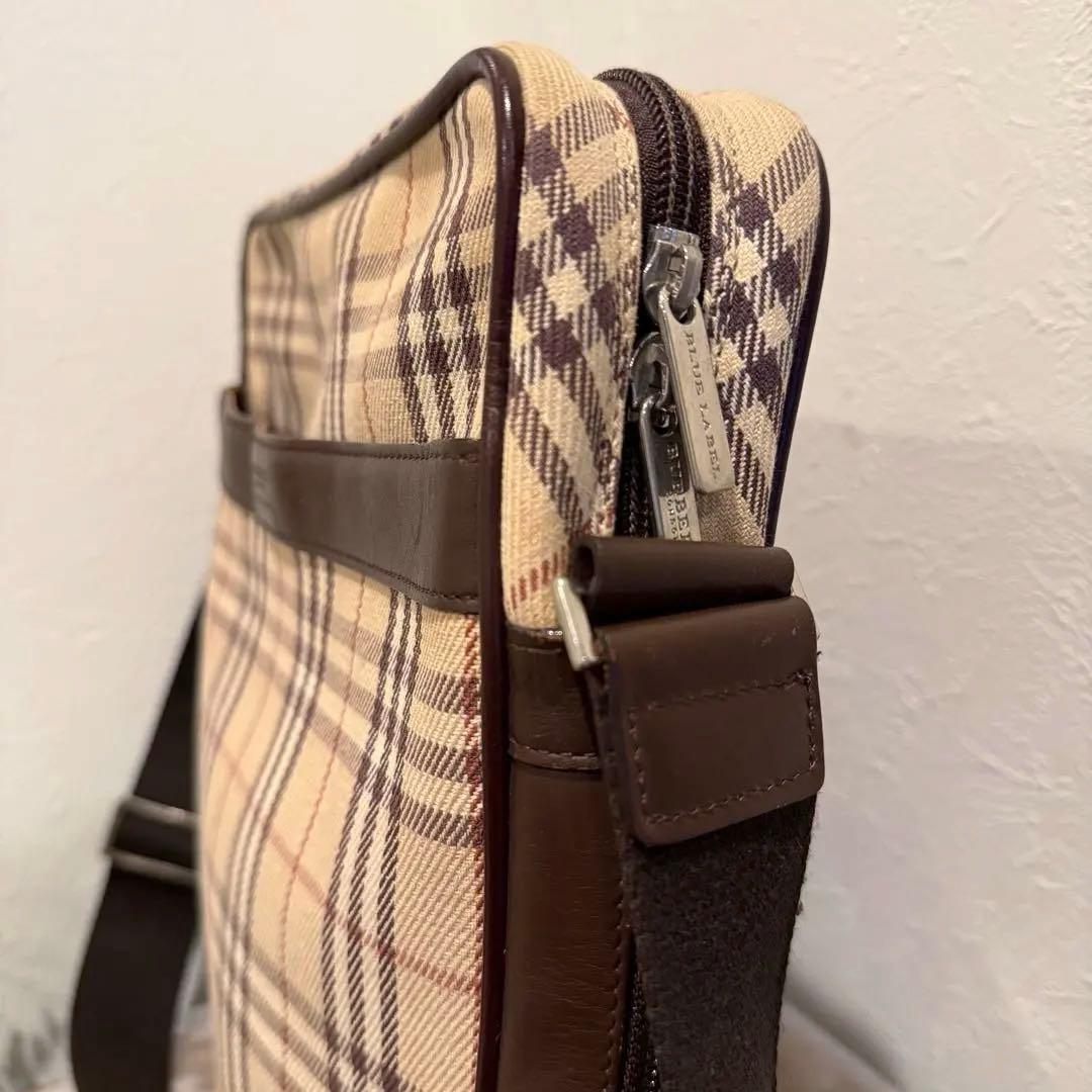 人気‼️バーバリー ノバチェック柄 ショルダーバッグ レザー 牛革 高品質 美品✨