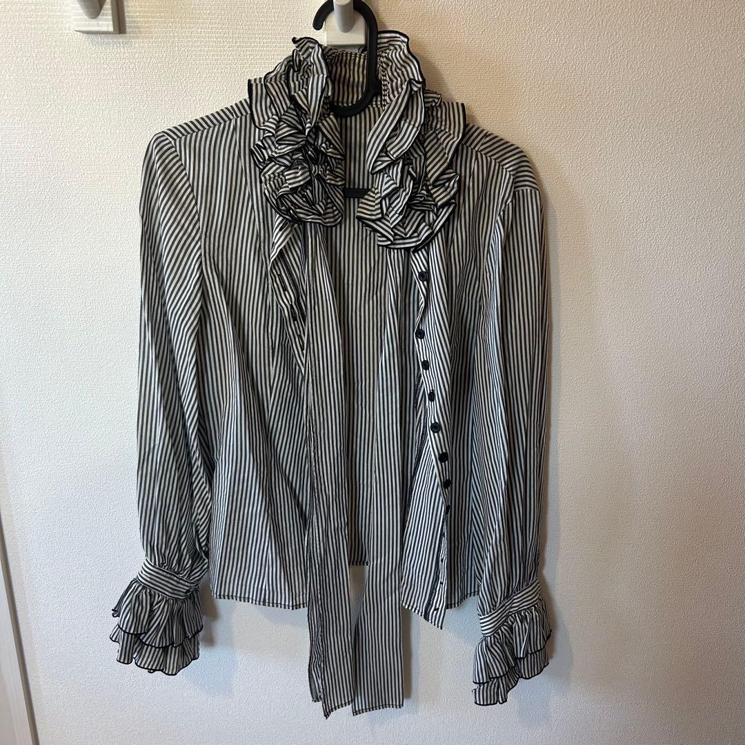 Na+H リボンタイ付きフリルブラウス