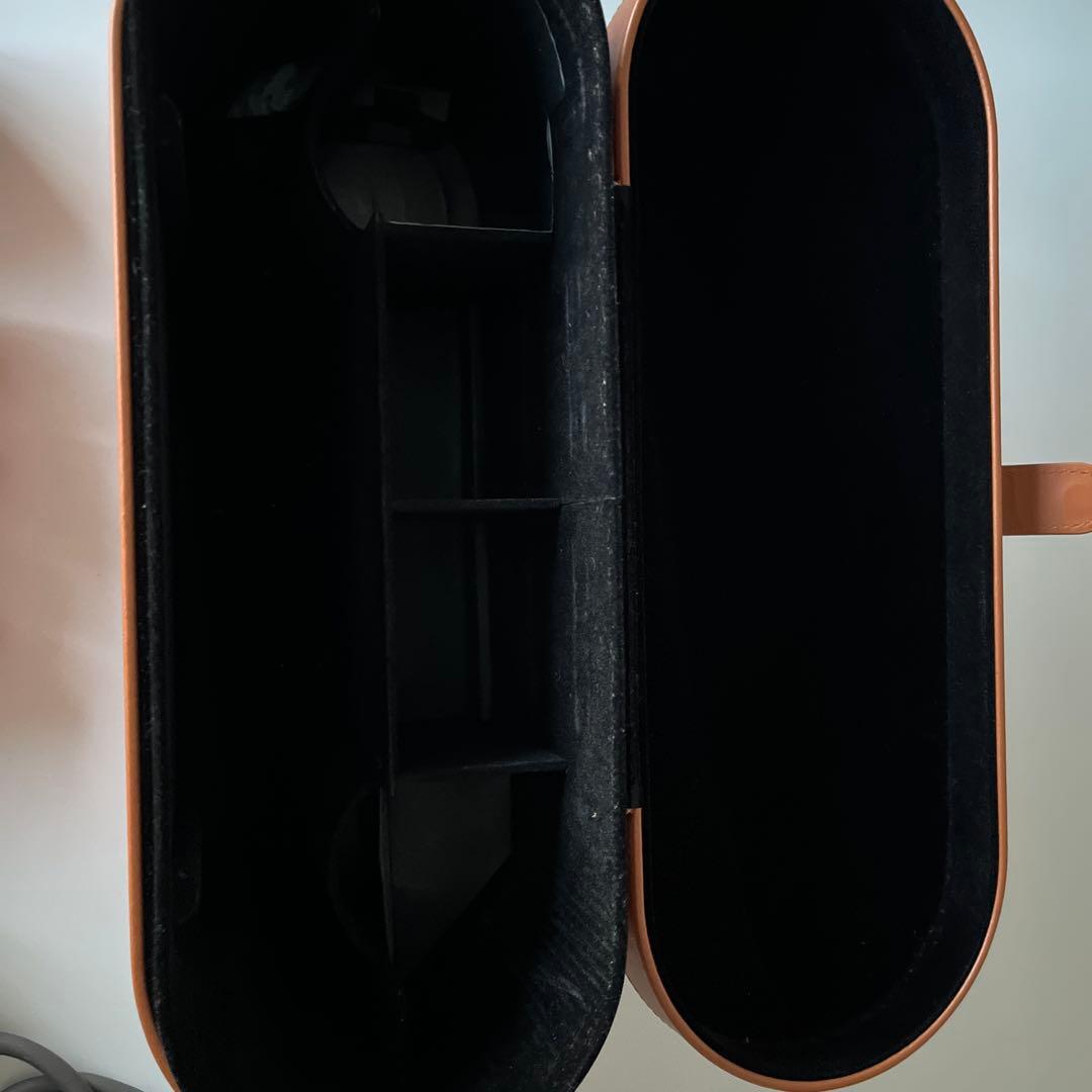 セール！Dyson Airwrap Volume + Shape