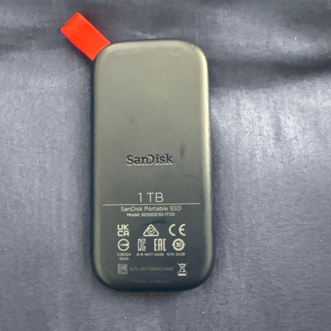 San Disk ポータブルSSD 1TB