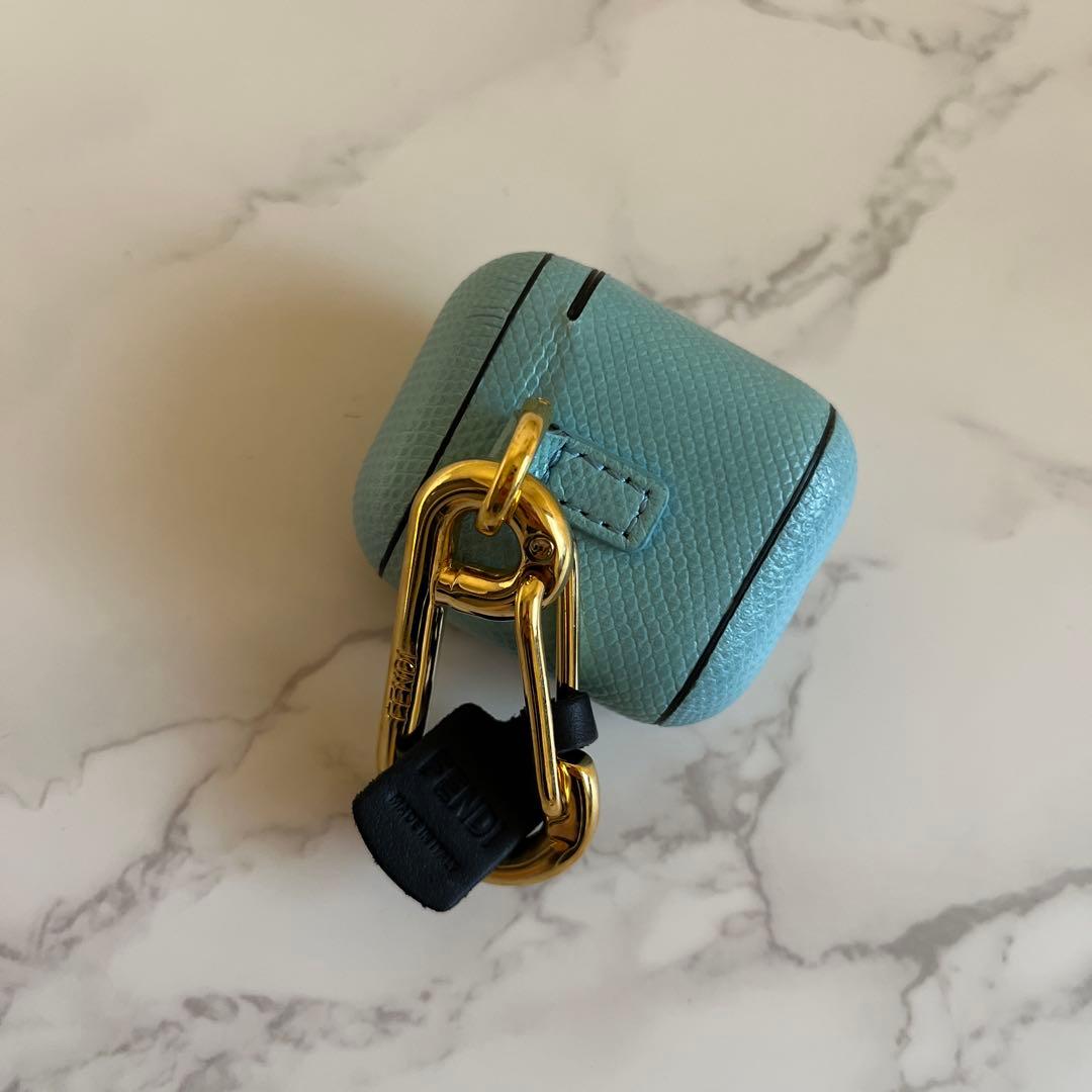 フェンディ FENDI ライトブルー AirPodsケース イヤホンケース
