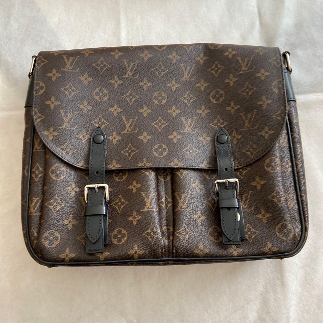 ルイヴィトン モノグラム マカサー クリストファー メッセンジャーM41643