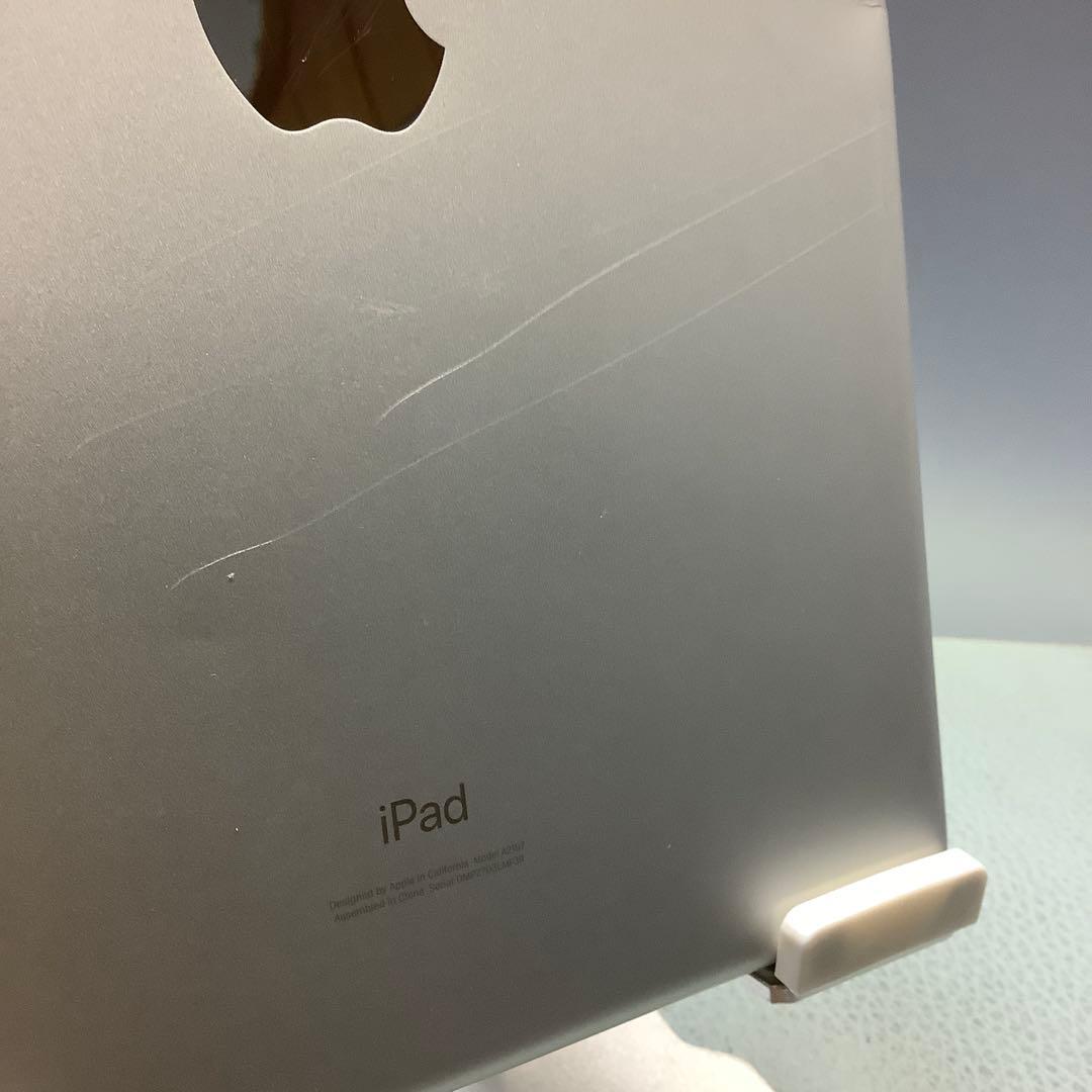iPad 7世代128G wifi 94％　silver