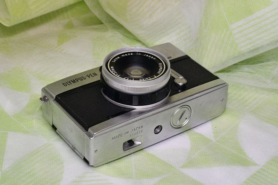 《動作品》OLYMPUS-PEN EED a359