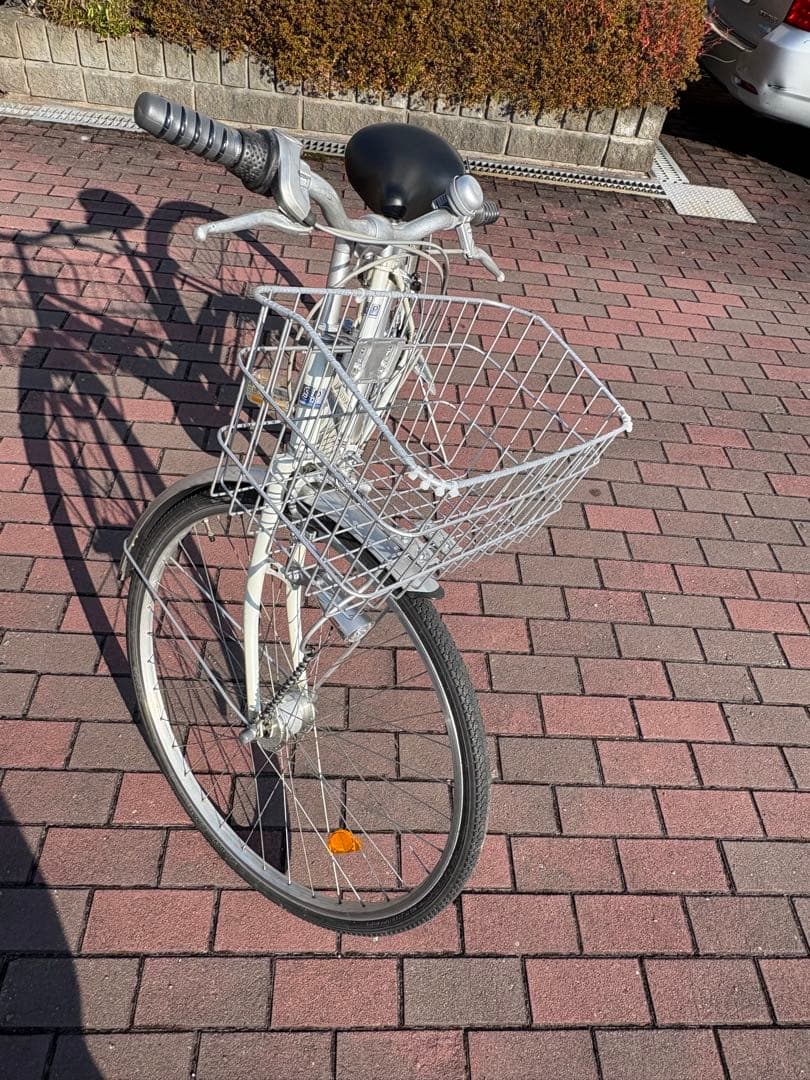 新品サドル/グリップ/ペダルの オートライト軽快車(27㌅)お届け出来ます。