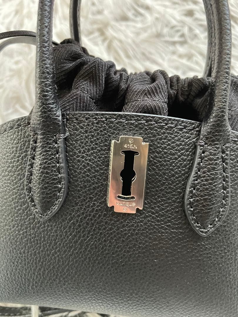 バッグ vunque Toque Hermit Minicross Black