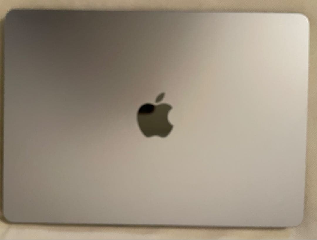 【美品】Apple MacBook Air M2 13インチ