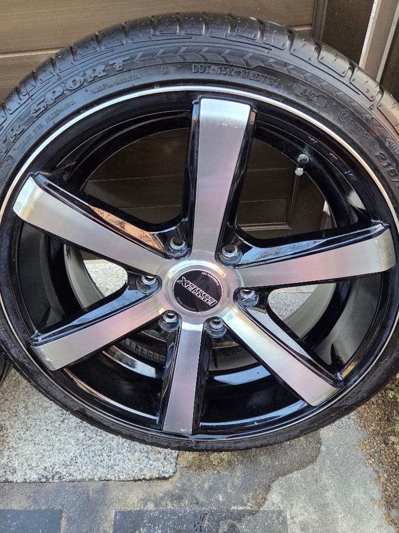 ハイエース　CRS ESSEX EC-18 ホイールタイヤセット