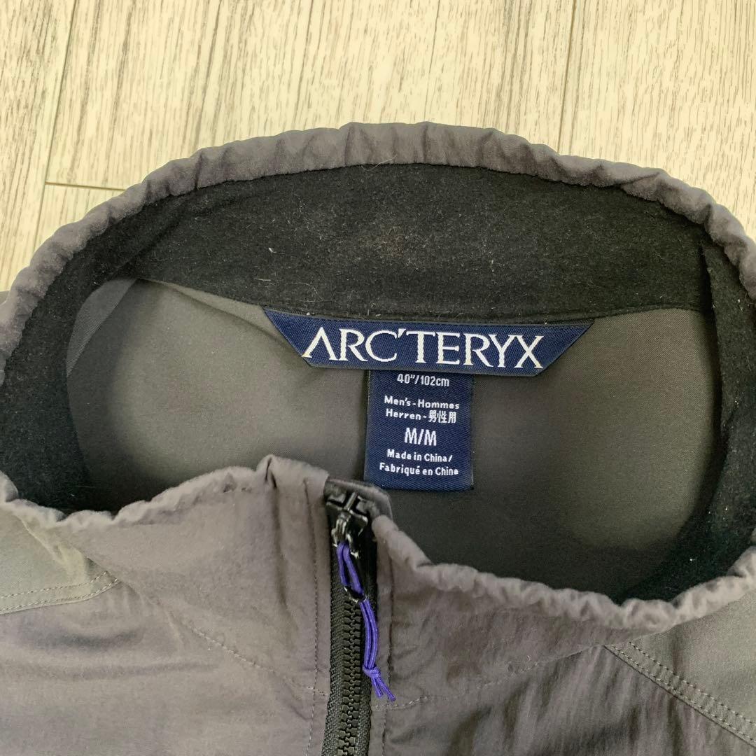 アークテリクス　ガンマSLハイブリッド　Mサイズ　ダークグレー