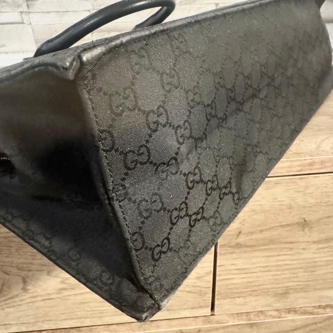 美品　グッチ　ビジネスバッグ　トートバッグ　GG柄　大容量　ブラック　黒