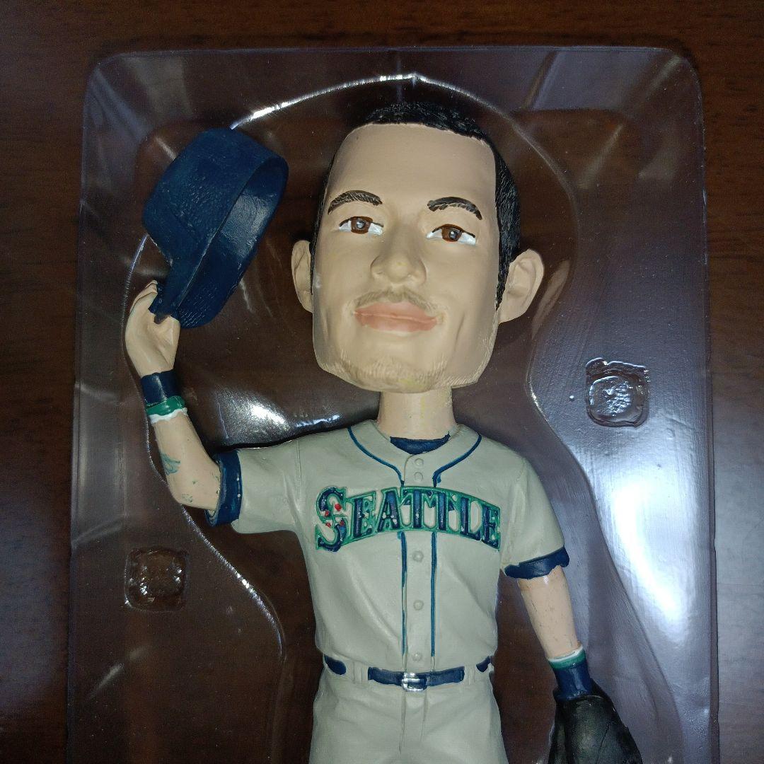 イチローさん、最後のボブルヘッド人形!大谷翔平選手とのトレーディングカード付!