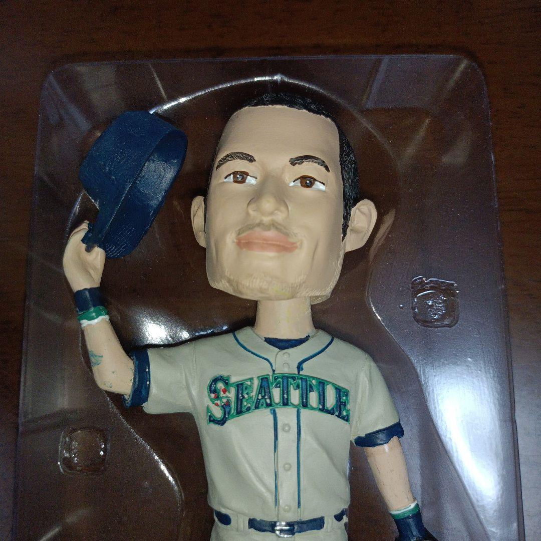 イチローさん、最後のボブルヘッド人形!大谷翔平選手とのトレーディングカード付!