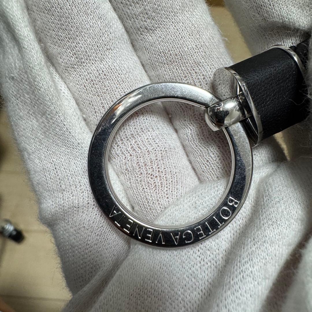 【新型】【新品】ボッテガヴェネタ　キーリング　ブラック　黒　651820