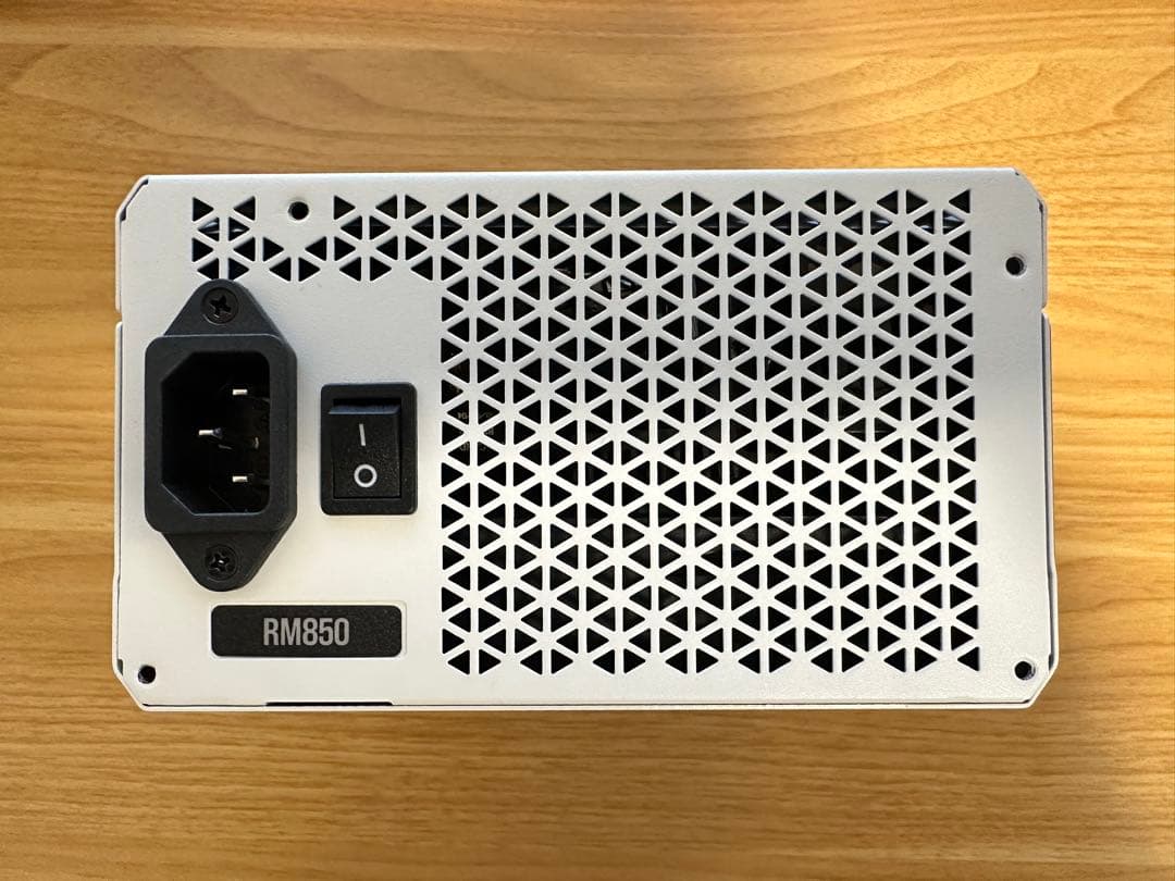 Corsair RM850 フルモジュラー電源