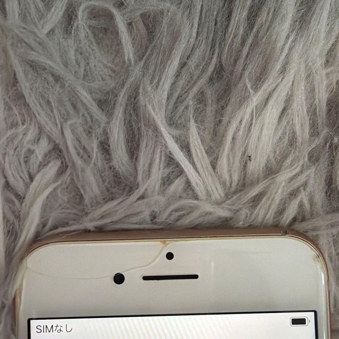 iPhone 8 ゴールド