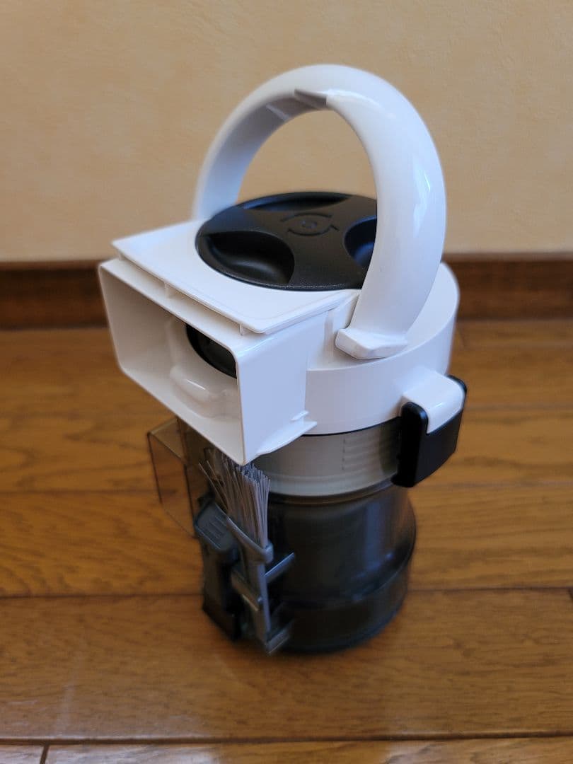 【美品】Panasonic サイクロン式 掃除機 MC-SR24J-W