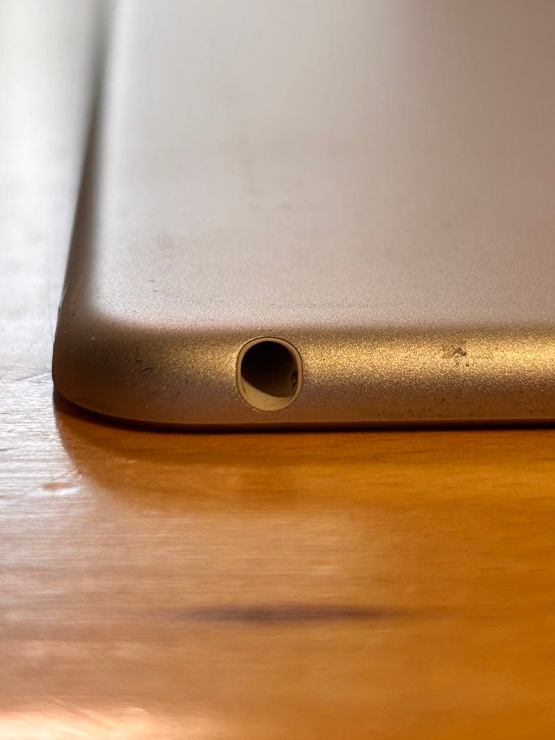 iPad mini 第4世代 Wi-Fiモデル　128GB