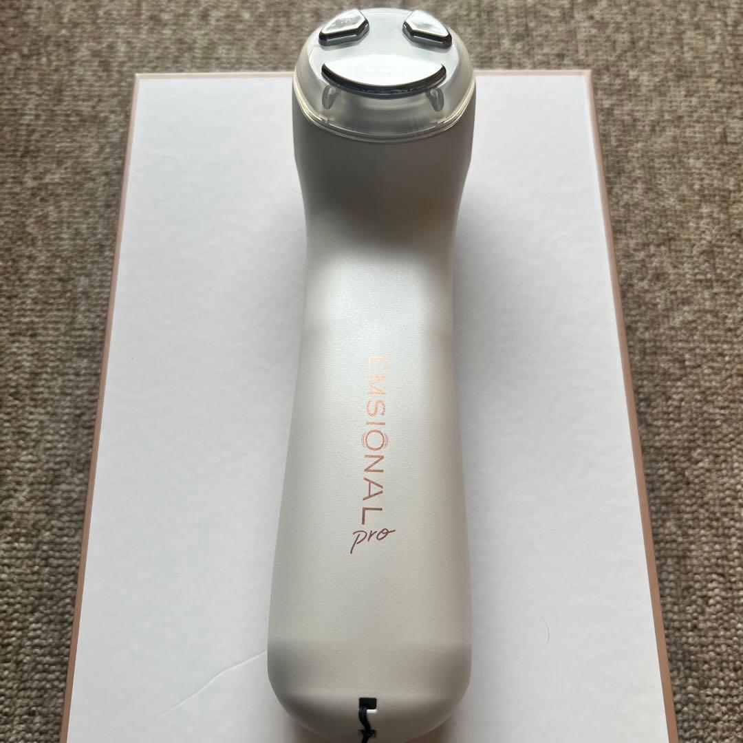 セプテム　エモーショナルプロ エモプロ　EMS ダイエット 美顔器　エモプロ