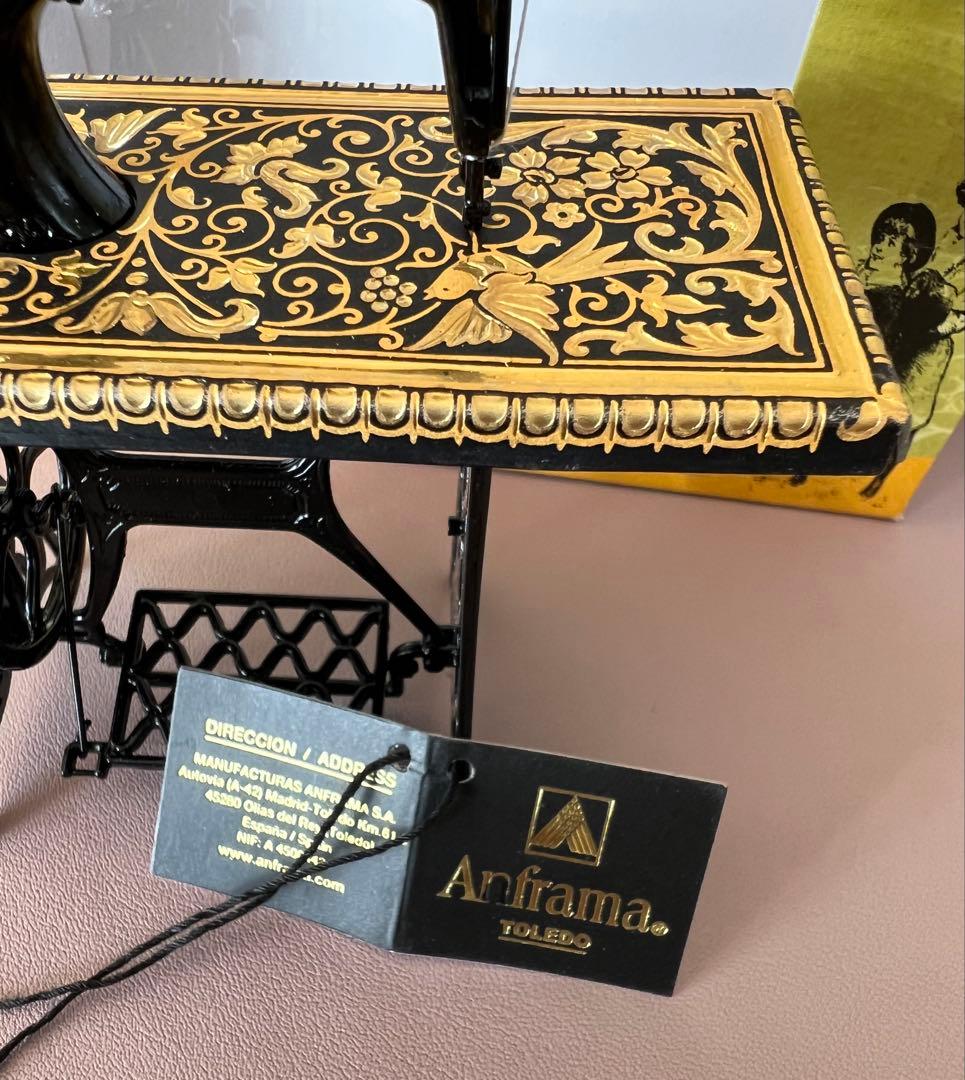 東京ディズニーランドシンデレラ城ミシン