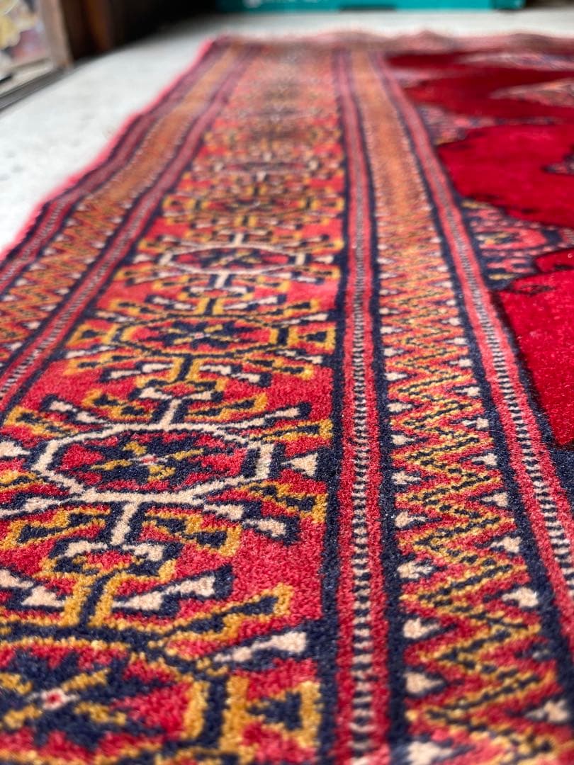 トルクメンデザイン ウールカーペット 180x136 cm