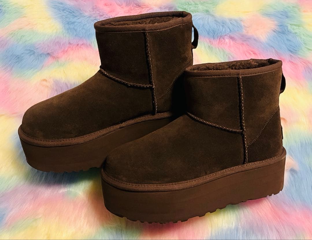 アグ UGG ムートンブーツ クラシック ミニ 23cm