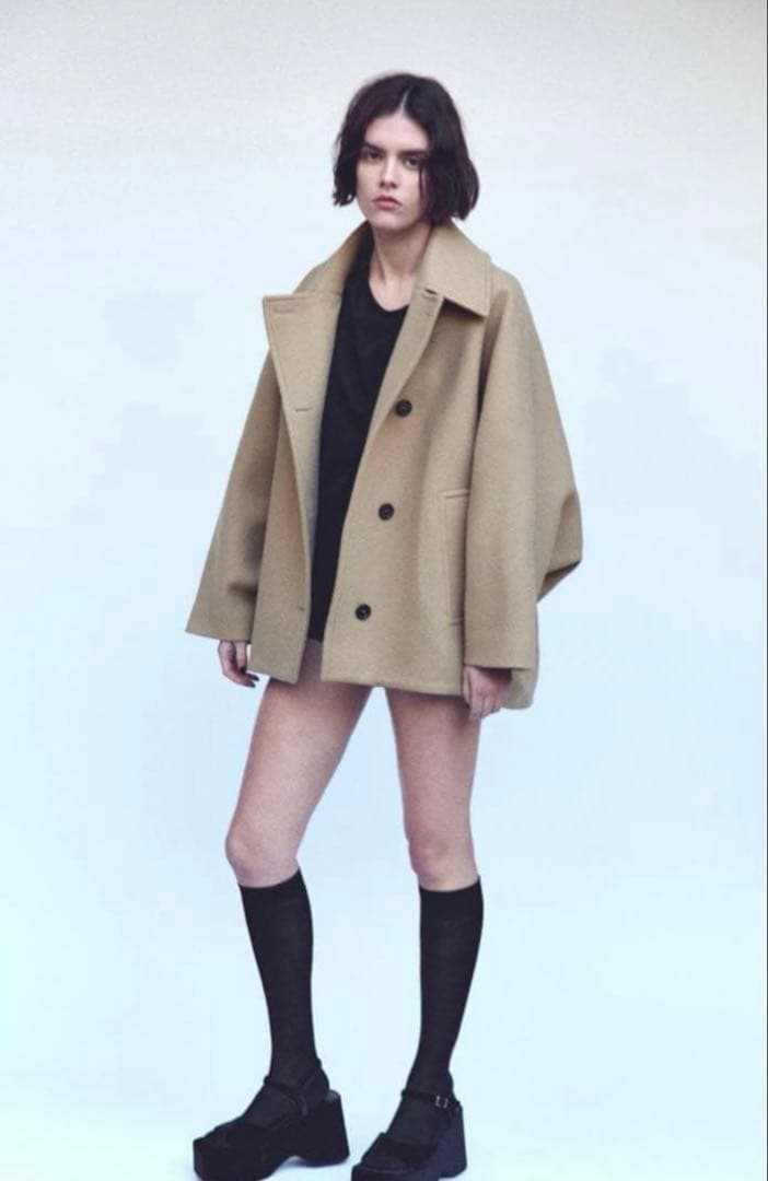 ZARAオーバーサイズショートコート