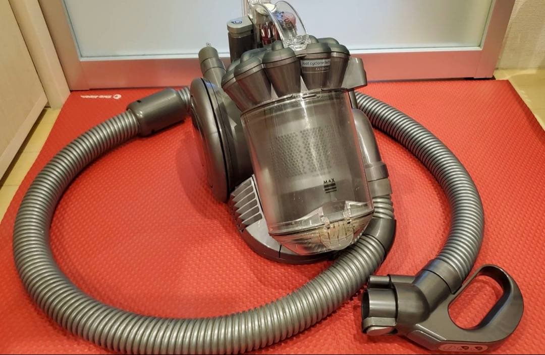 ●ダイソン キャニスター掃除機●dyson DC26