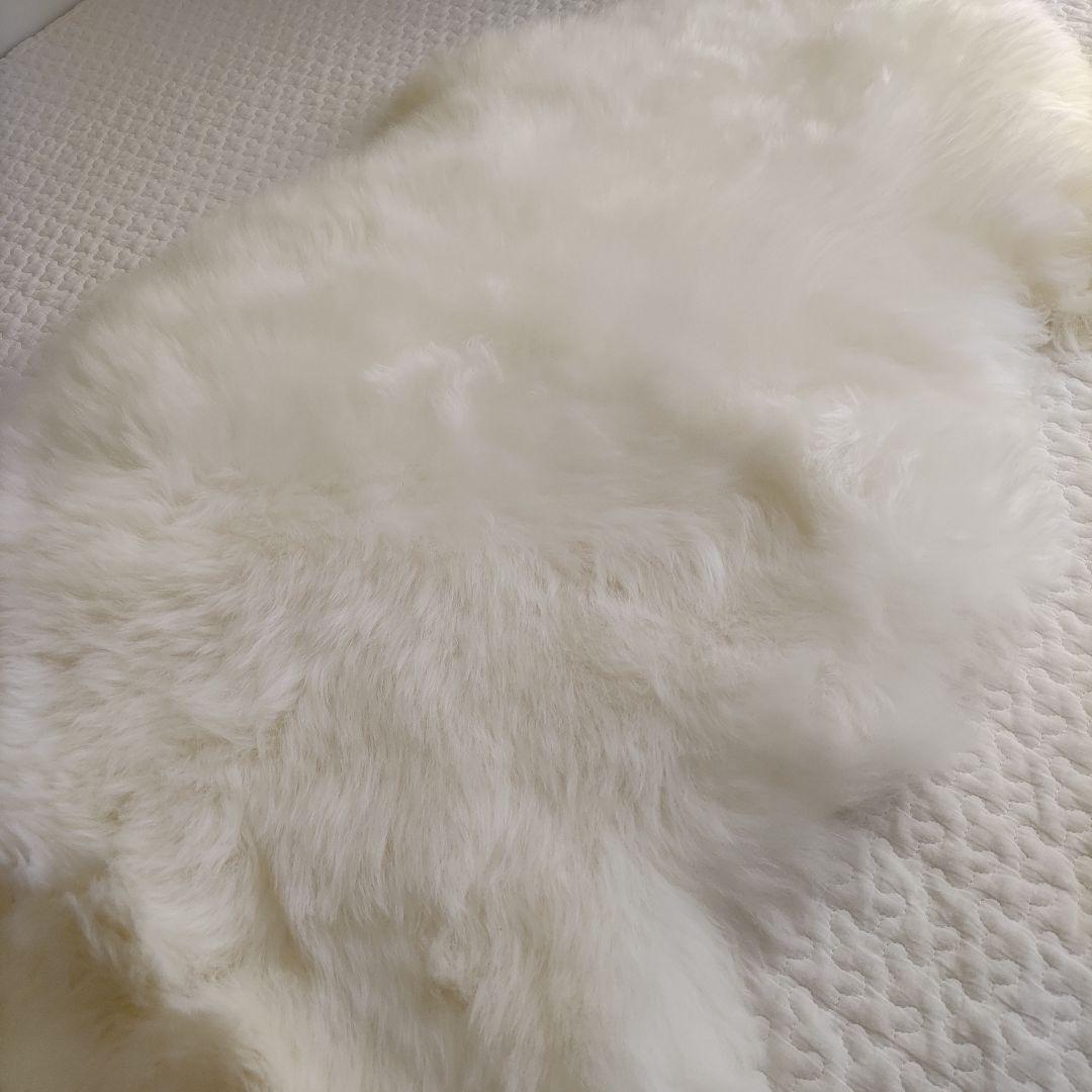 アイボリー ムートンラグ 2匹サイズ