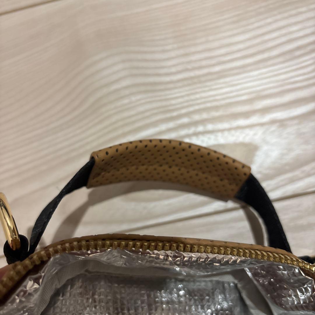 未使用ムータマリン CONTINUA パンチングエシカルレザーカートポーチ