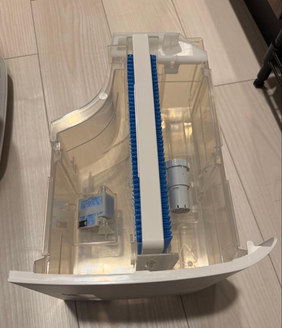 シャープ KI-PD50-W 除湿機　兼加湿空気清浄機 ホワイト