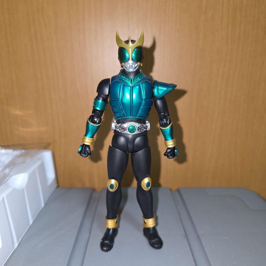 s.h　真骨彫製法　仮面ライダークウガ　ペガサスフォーム　フィギュア　真骨頂
