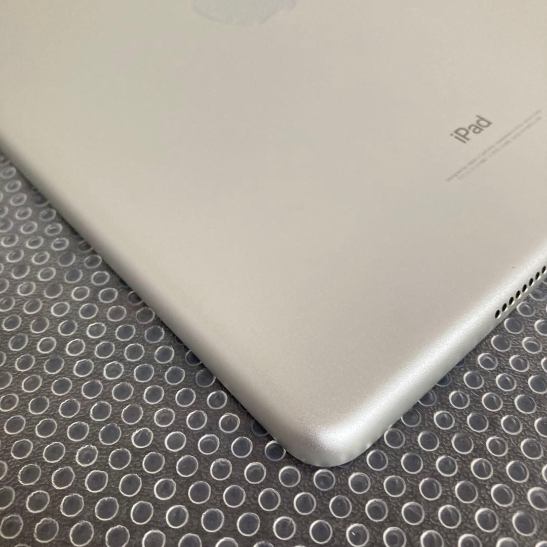 2837 電池最良好☆比較的美品☆iPad6第6世代 32GB WIFIモデル☆
