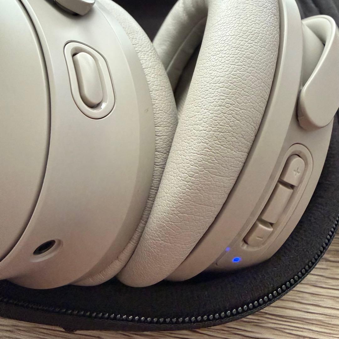 Bose QuietComfort Headphones 去年の12月購入