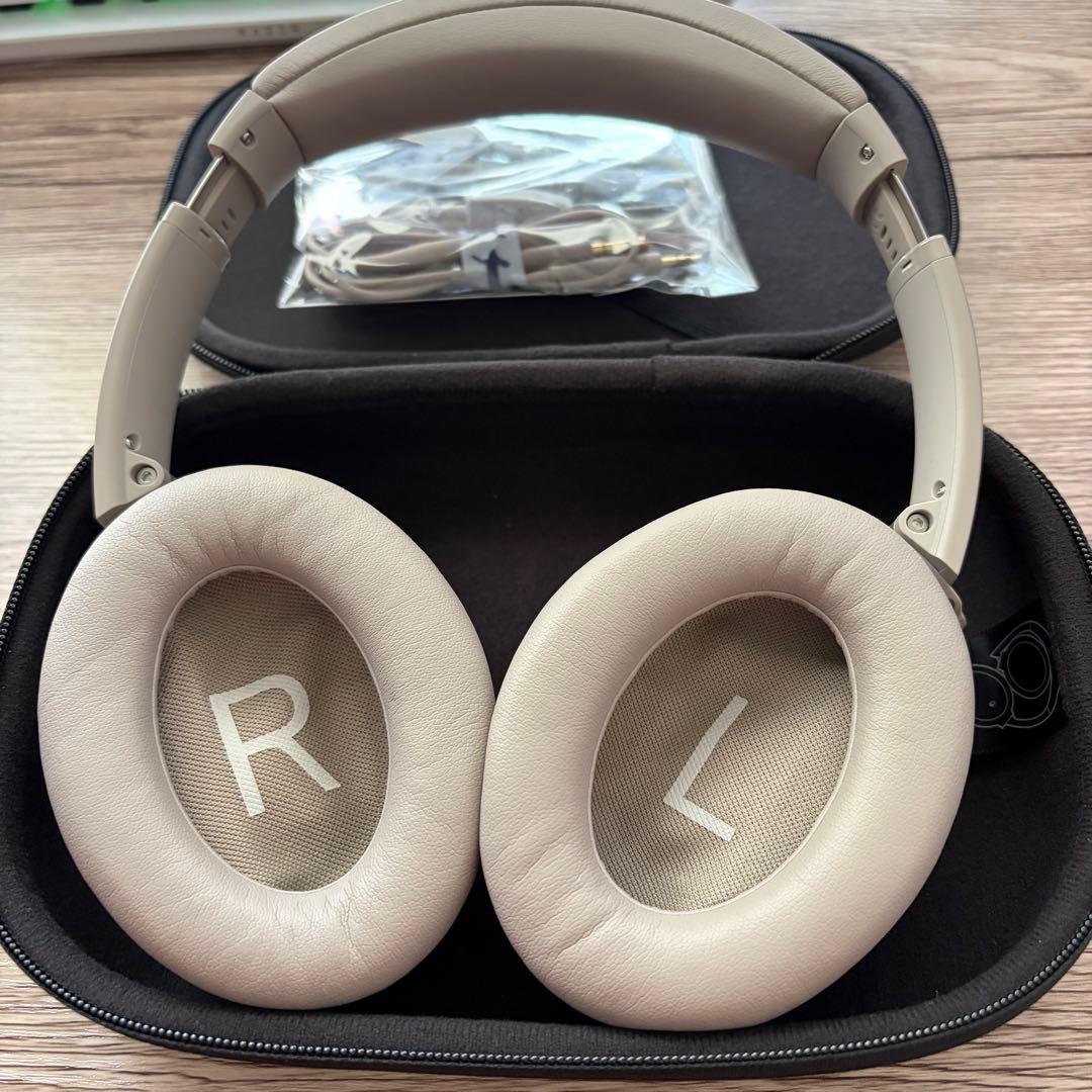 Bose QuietComfort Headphones 去年の12月購入
