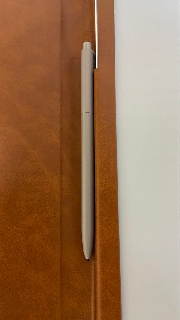 富士通 13.3型QUADERNO A4サイズ / FMVDP41 ホワイト