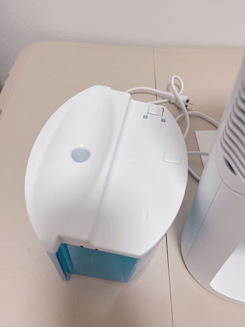 ✦除湿器 小型 除湿機 コンパクト 2000ml 大容量 ホワイト 20畳