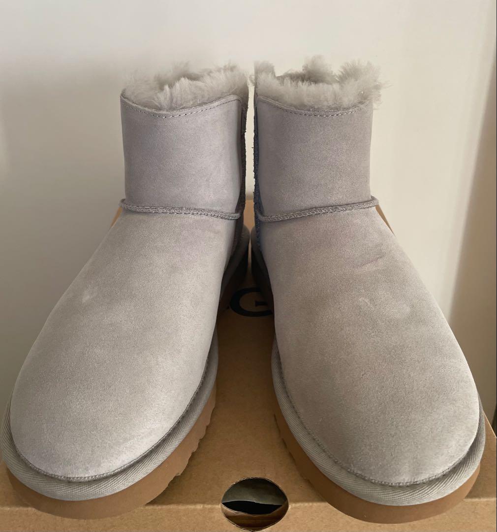 美品UGGムートンブーツ グレー7 スワロフスキーWOTERRESISTANT