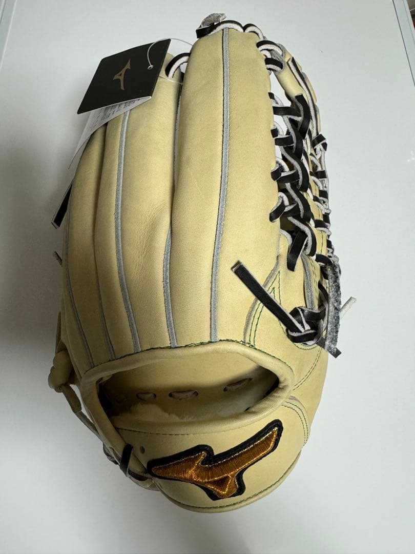 ５月限定　新品　ミズノプロ　直営店限定ウェブ　軟式　内野手用グラブ　ブロンド