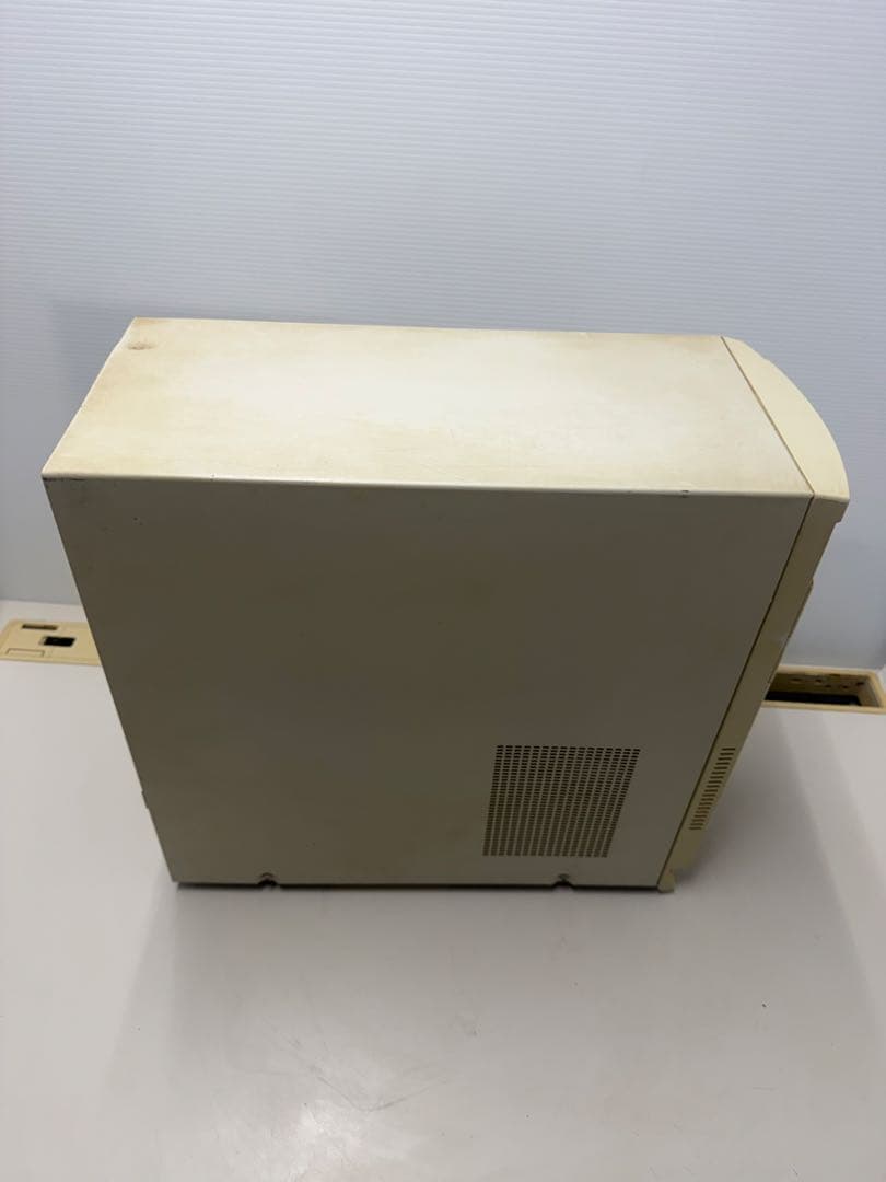 PC‑9821 V200 本体のみ 通電確認済 ジャンク扱い