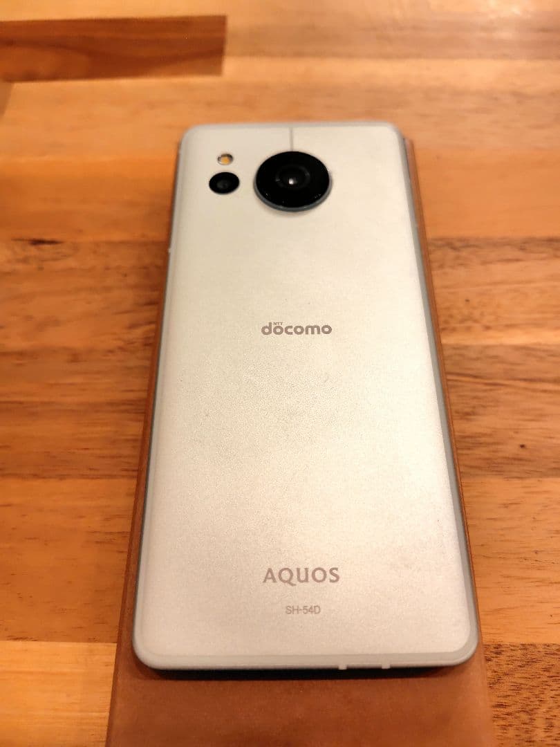 【ジャンク品】AQUOS SENSE8 SH54D ペールグリーン　本体