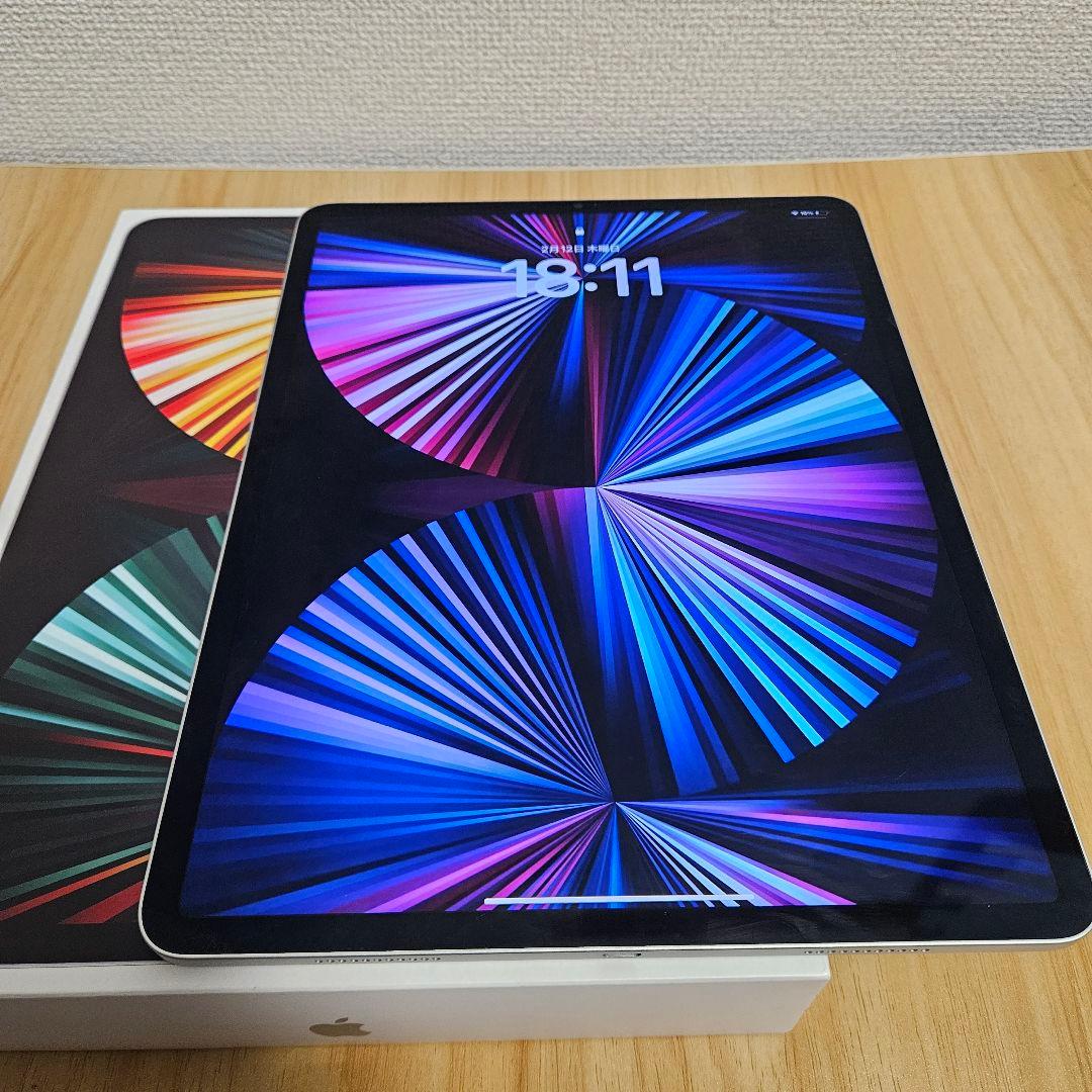 【極美品】ipad pro 第５世代　12.９インチ