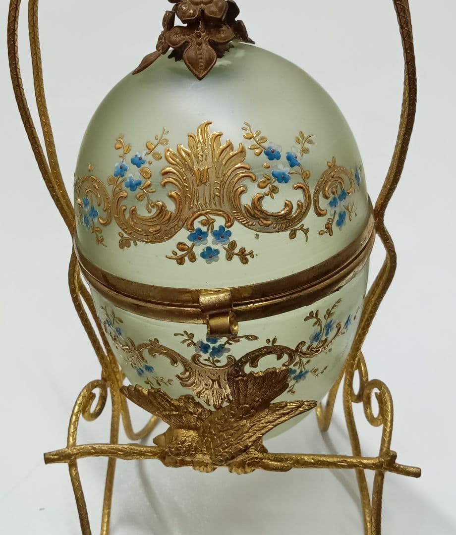 エッグ型 ガラス製 トリンケットボックス 小物入れ アンティーク 金彩