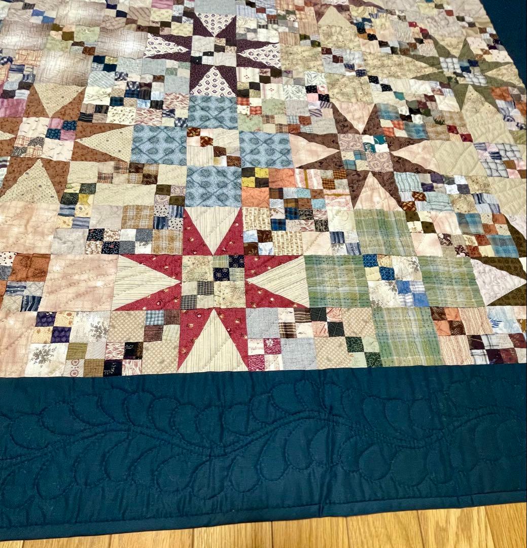 パッチワークキルト　タペストリー　スター&スクエア