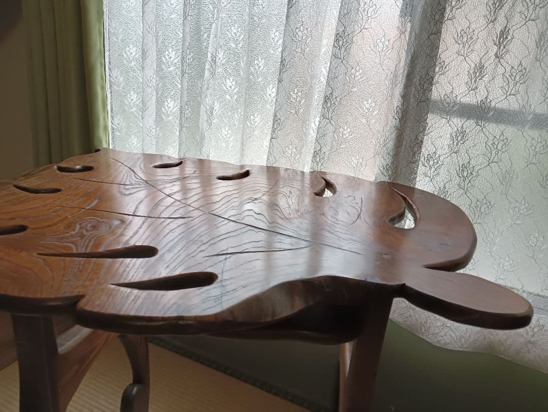 モンステラのテーブル　木製　けやき　手作り　1点物　ハワイ