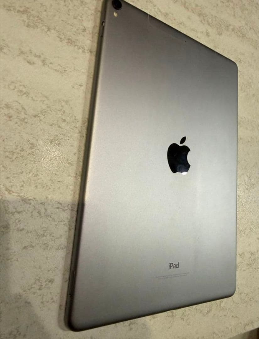 iPad Pro 10.5インチ 64GB Wi-Fi＋Cellular