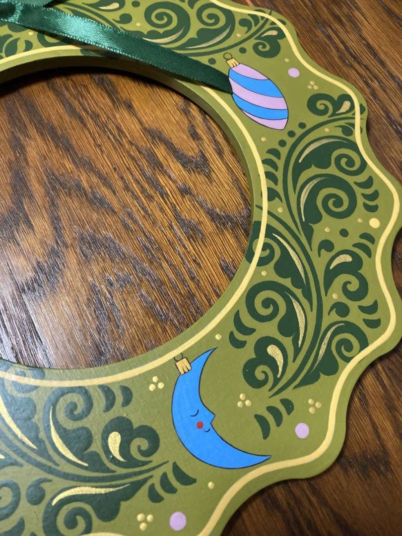 ロシア雑貨☆木製クリスマスリースCモスグリーン壁掛け飾りマトリョーシカ オリガ作